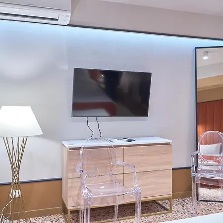 Epoca Boutique Apartment *